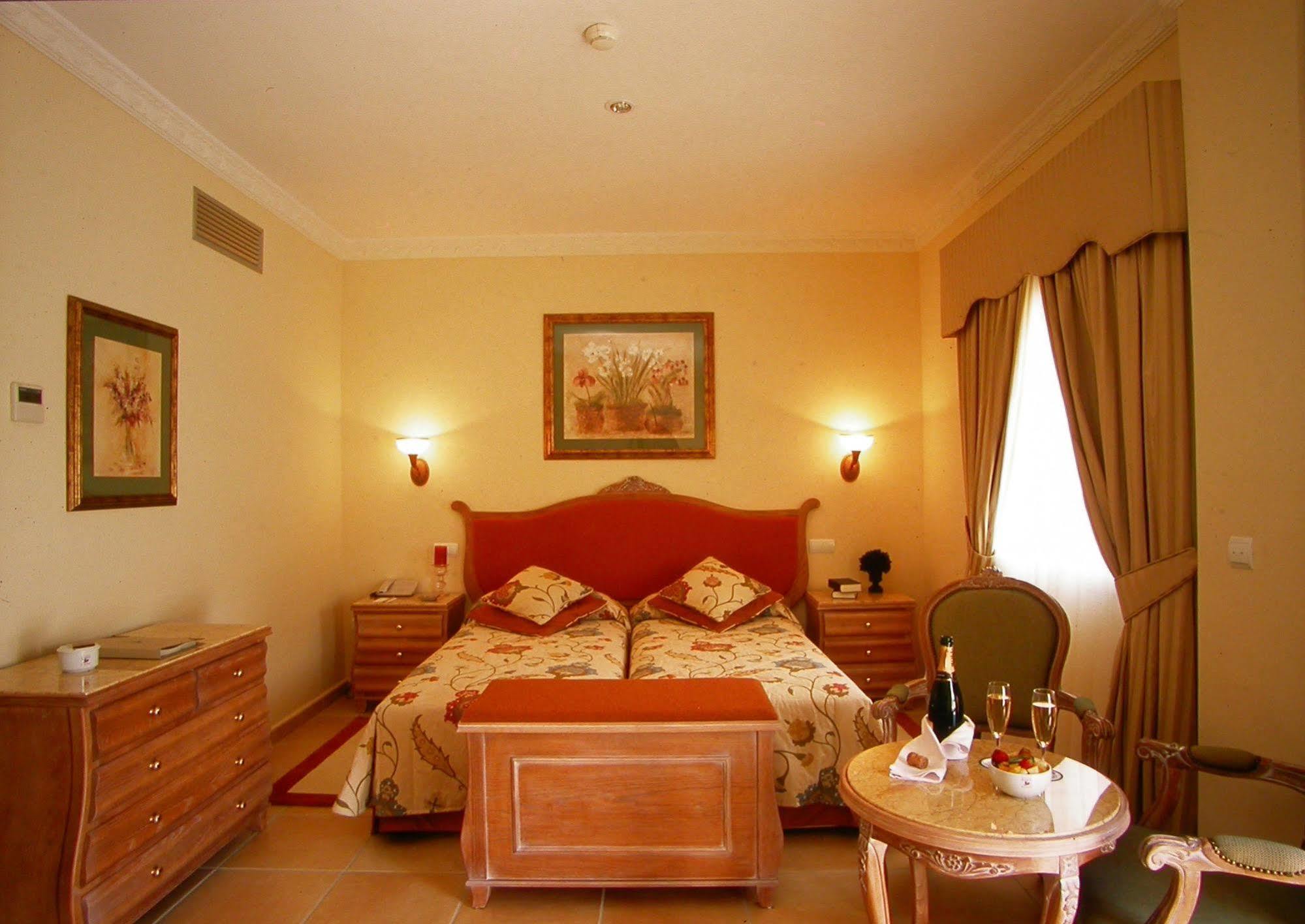 Gran Hotel Benahavis Spa Phòng bức ảnh
